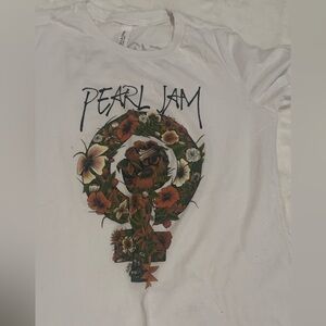 Pearl jam 2022 Tour Shirt Medium